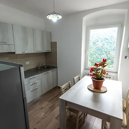 Near - Cinque Terre Holiday Apartmán *